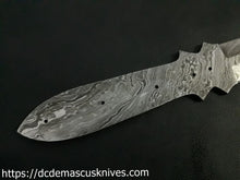 Load image into Gallery viewer, Custom Made Damascus Steel Throwing knife..BB-005

