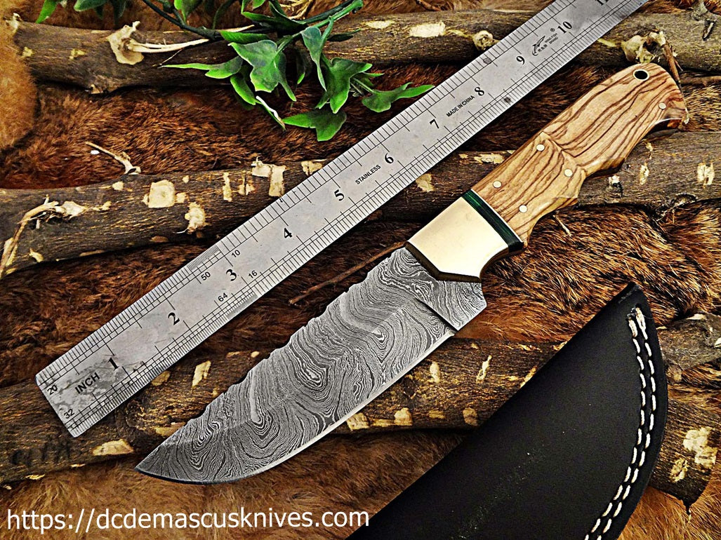 Custom Made Damascus Steel Skinner Knife.SK-71