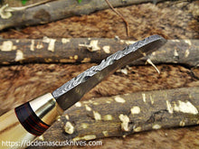 Load image into Gallery viewer, Custom  Made Damascus Steel Hunting Knife.
