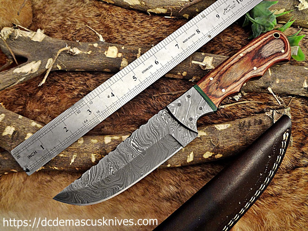 Custom Made Damascus Steel Skinner Knife.SK-105