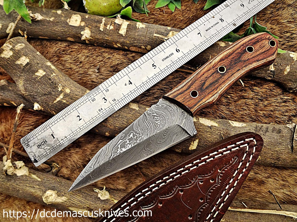 Custom Made Damascus Steel Skinner Knife.SK-123