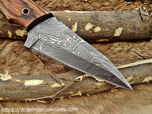Load image into Gallery viewer, Custom Made Damascus Steel Skinner Knife.SK-123
