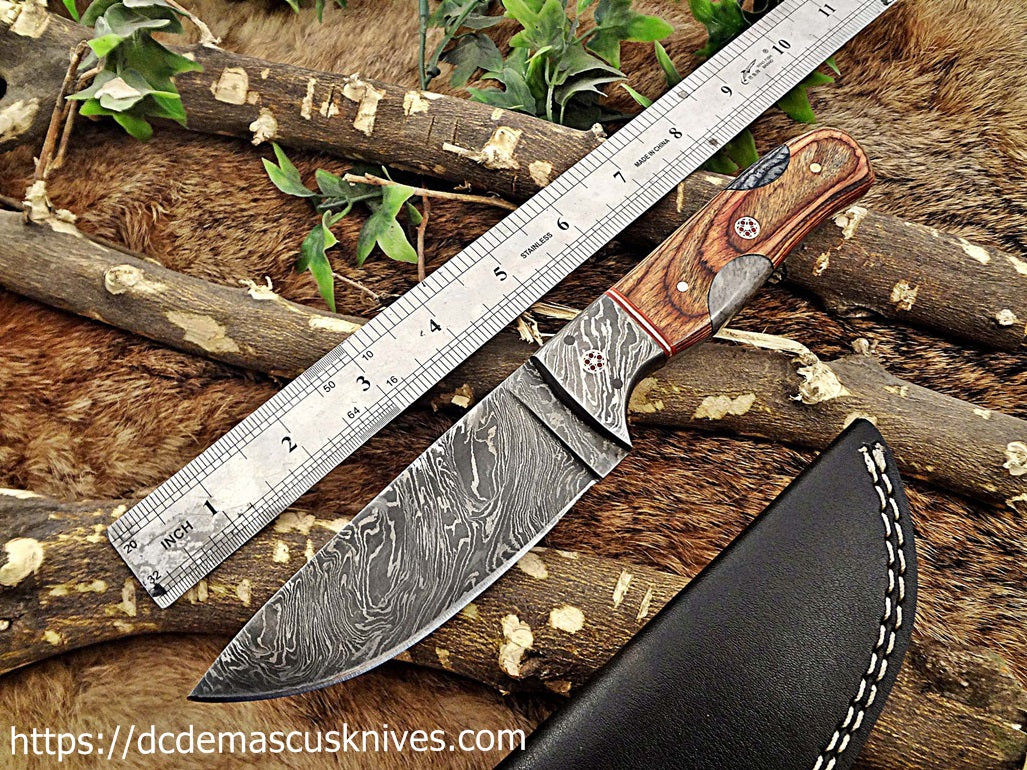 Custom Made Damascus Steel Skinner Knife.SK-127