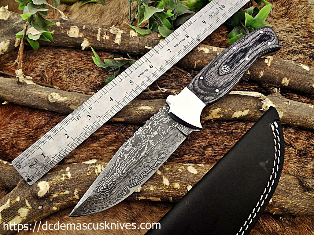 Custom Made Damascus Steel Skinner Knife.SK-132