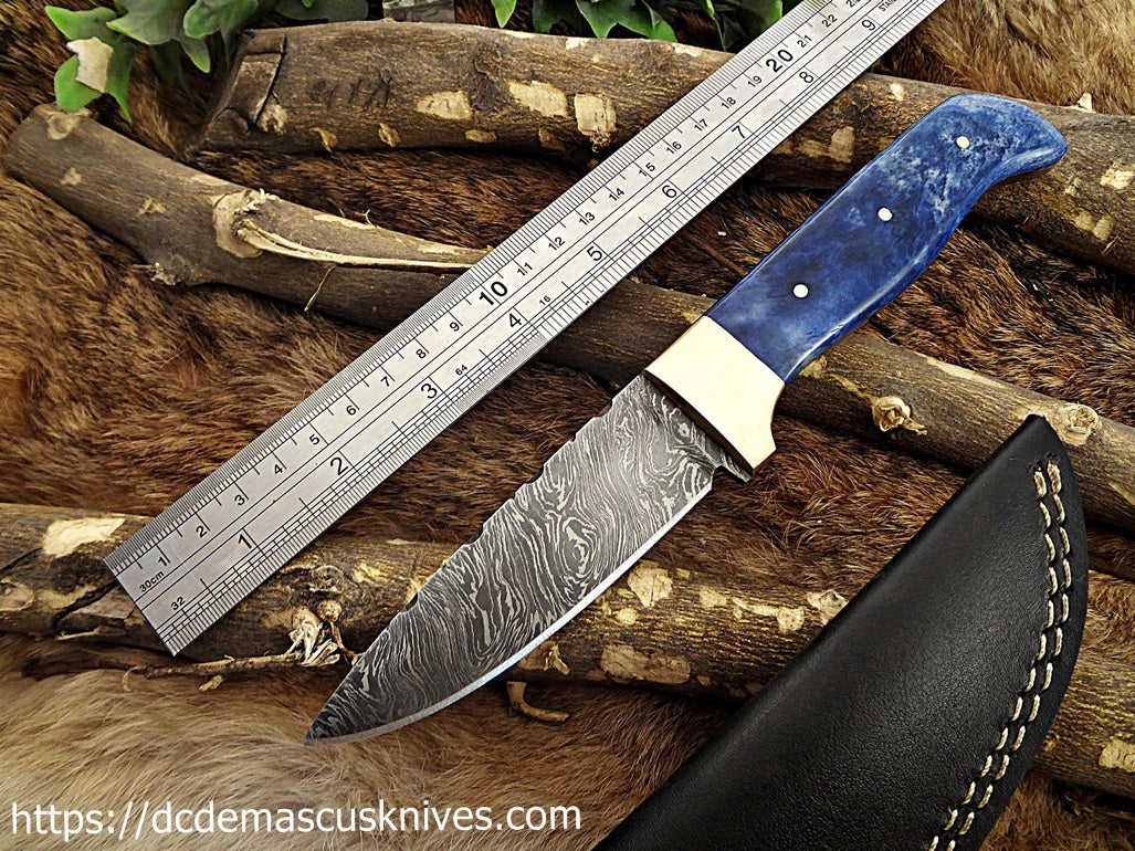 Custom Made Damascus Steel Skinner Knife.SK-140