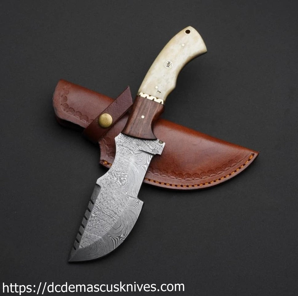Custom  Made Damascus Steel Tracker  Knife.TR-16